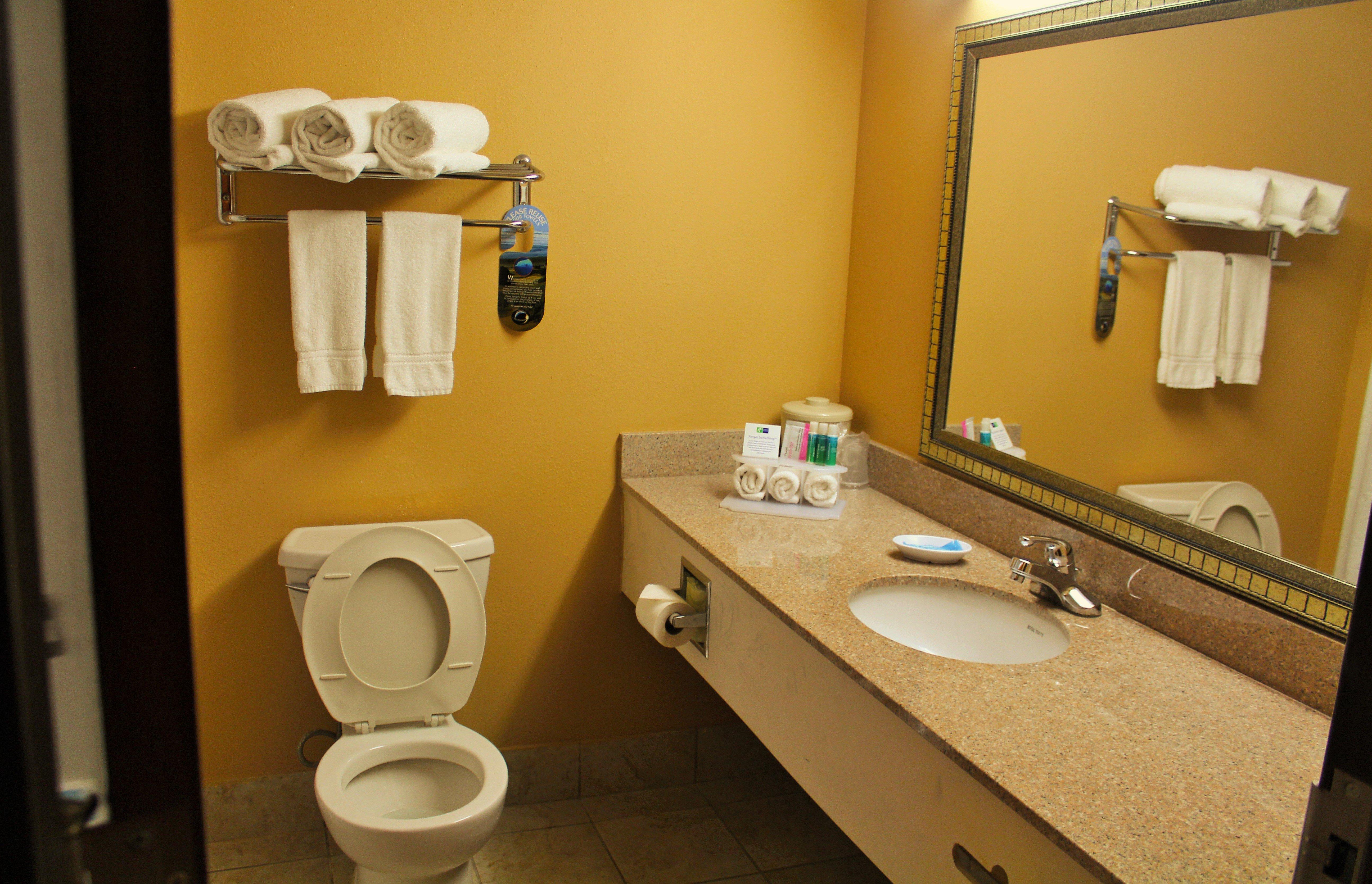 Lexington Inn And Suites Екстер'єр фото