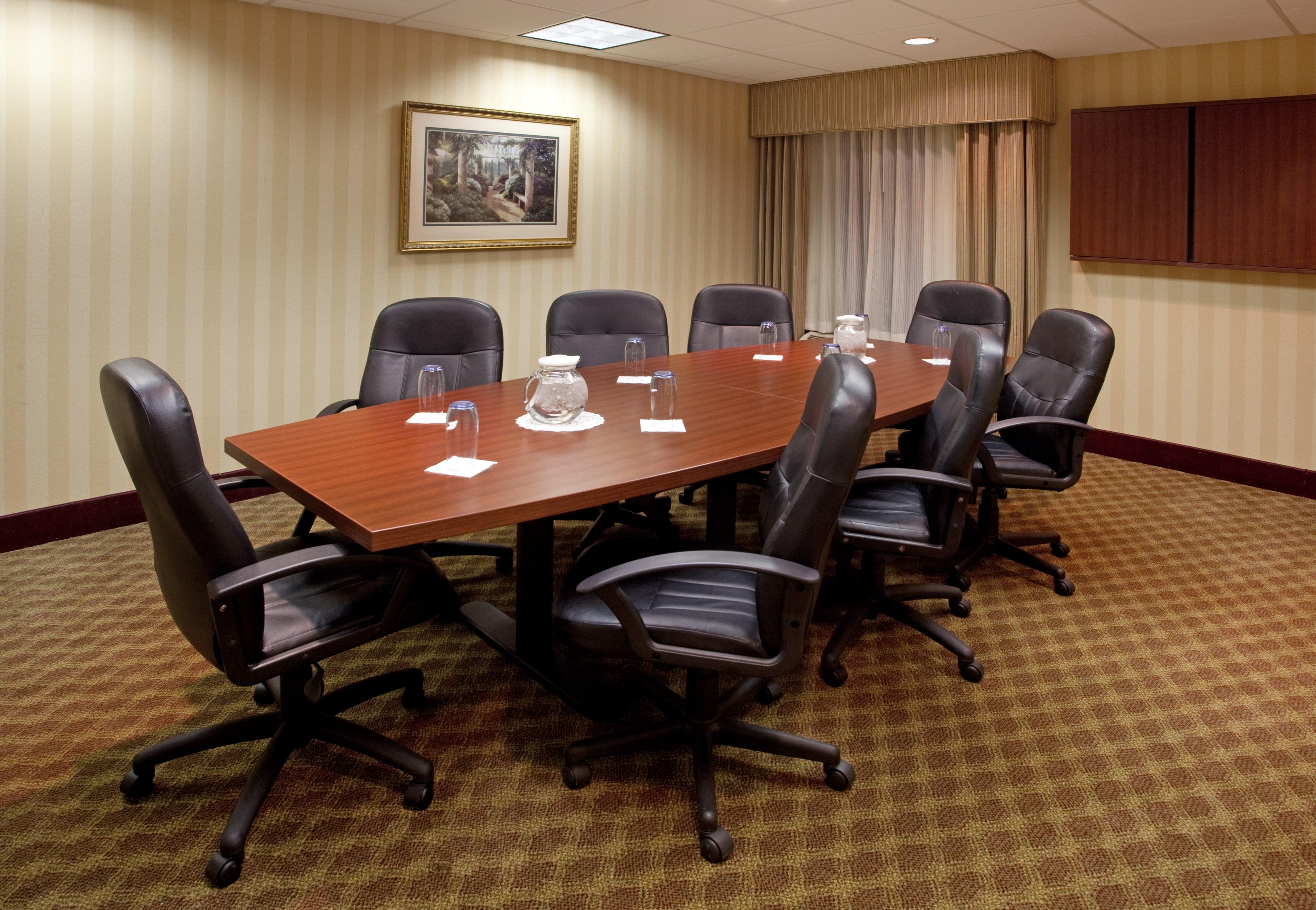 Lexington Inn And Suites Екстер'єр фото
